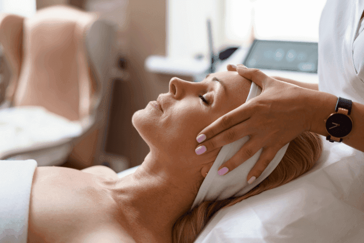 Tensione muscolare e cefalea tensiva: come alleviare dolore e rigidità 