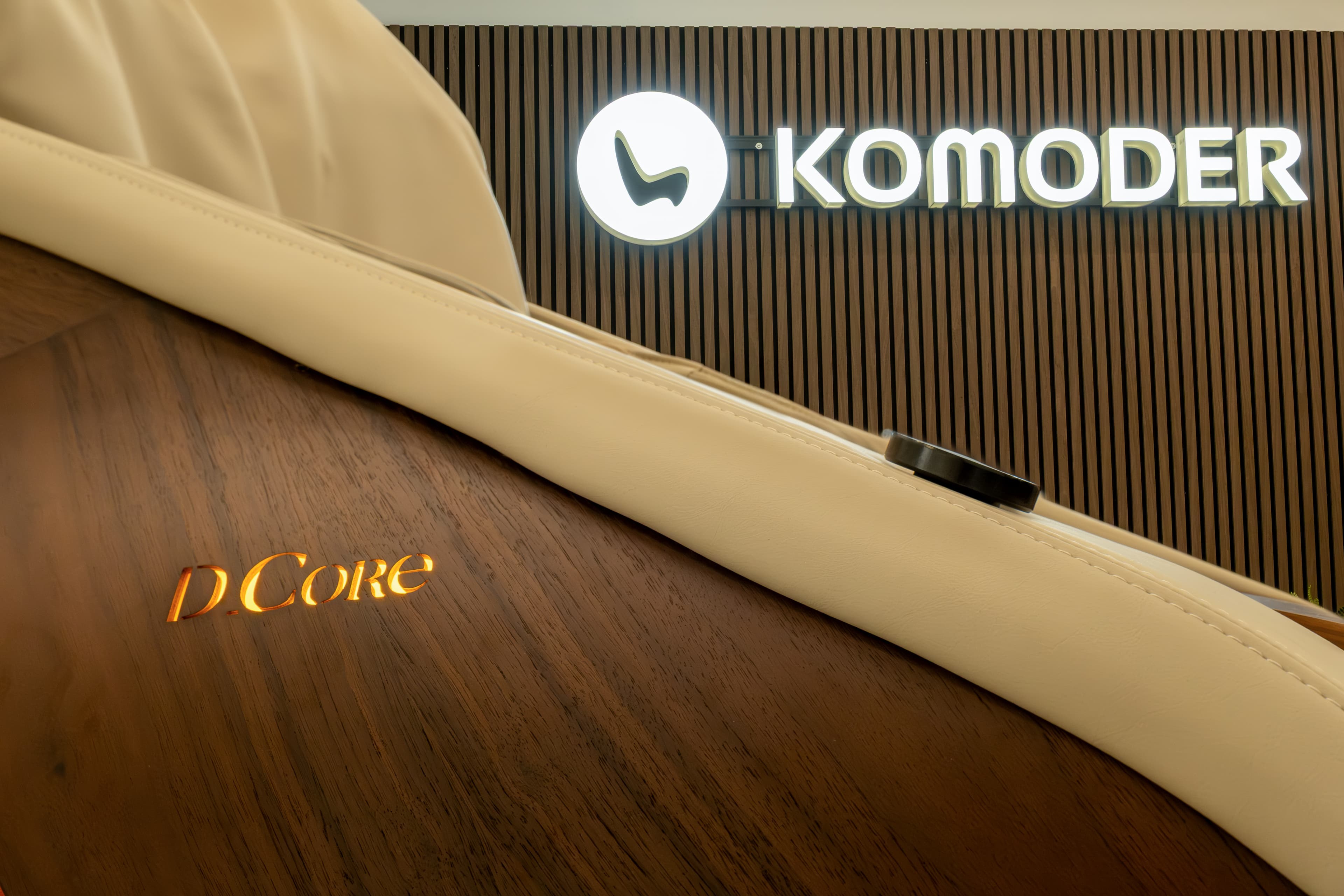 komoder-pravis-026.jpg